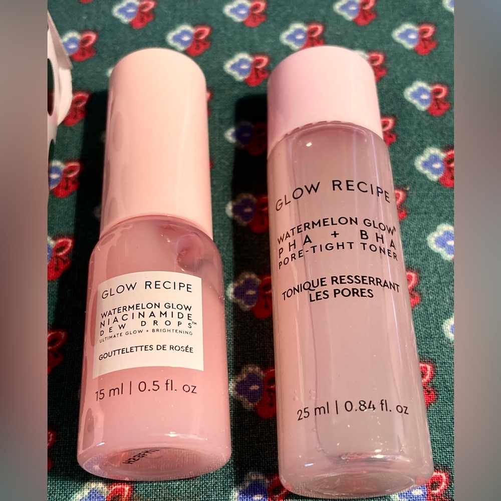 Glow Recipe Travel Set: Watermelon Glow Niacinamide Dew & PHA BHA Pore Toner